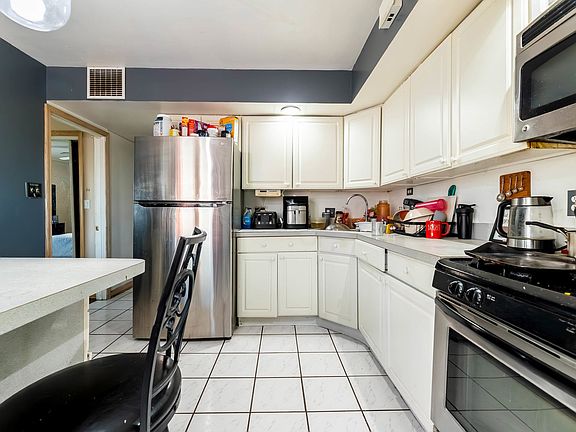 5th image of 11549 S Lee Rd