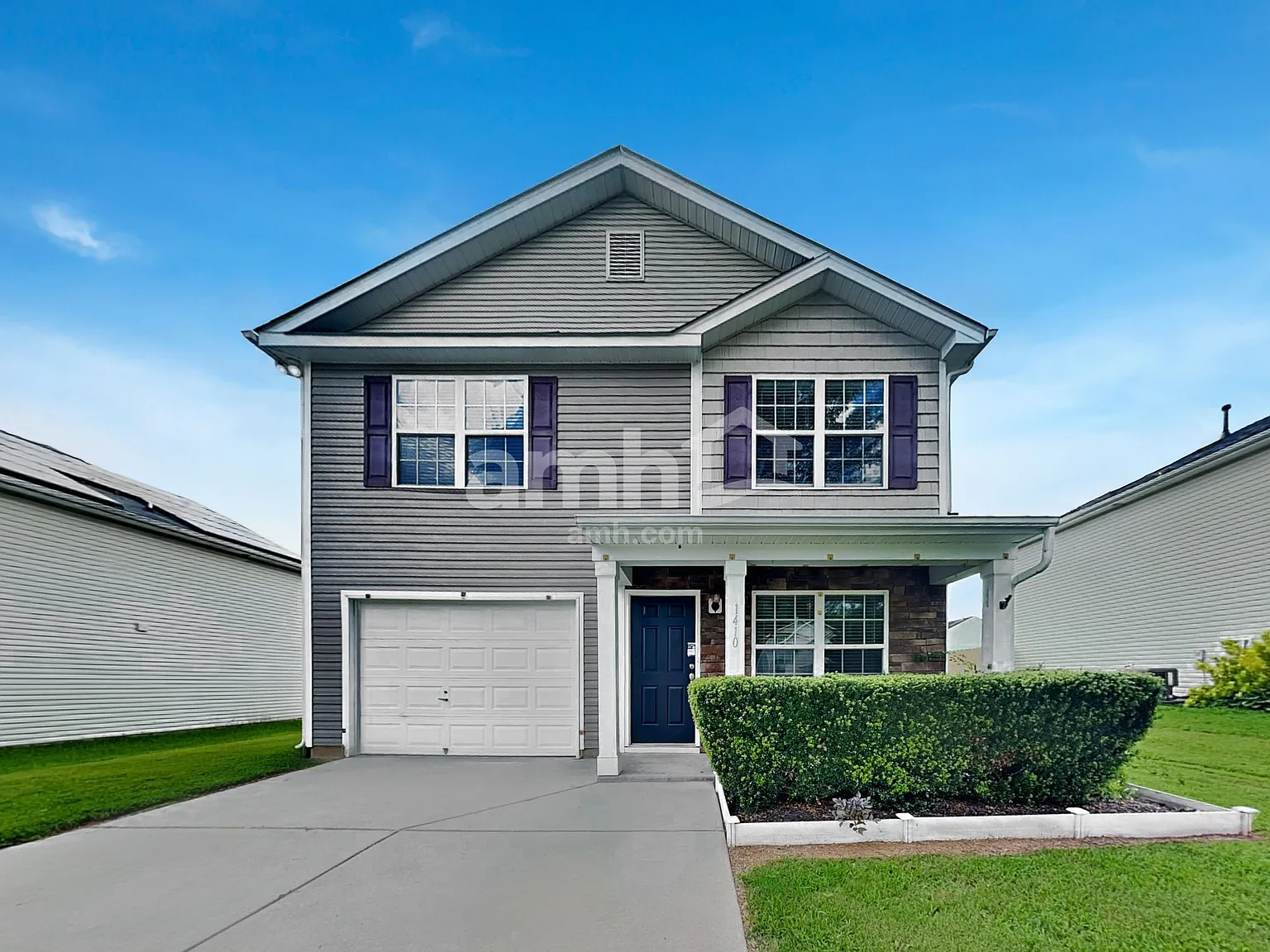 3 bed, 2.0 bath, 1747 sqft, $1,940 — Photo 1
