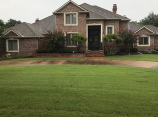 8000 Ravenswood Rd, Granbury, TX 76049