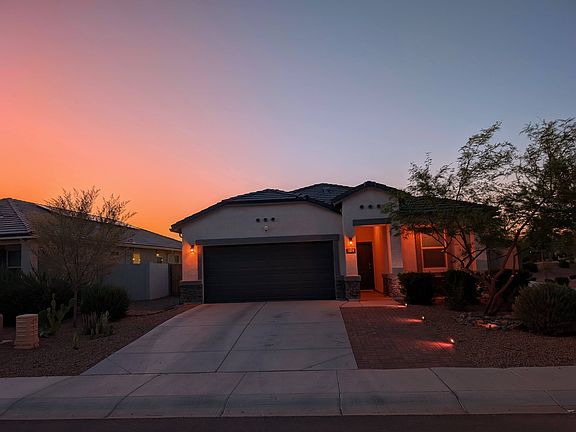 2nd image of 1074 W Avalon Canyon Dr