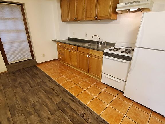 3rd image of 1819 Bellevue Ave APT 7