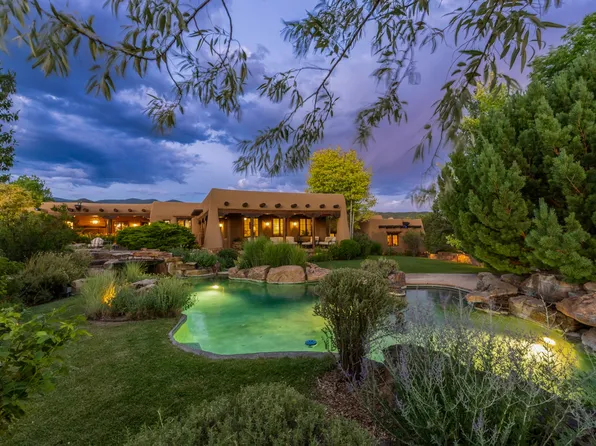 14 Via De Zorritos, Santa Fe, NM 87506