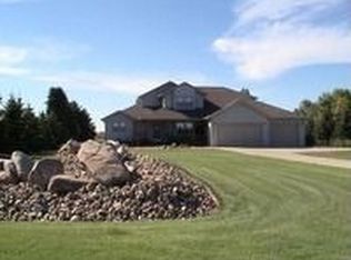 9700 Island Rd, Bismarck, ND 58503