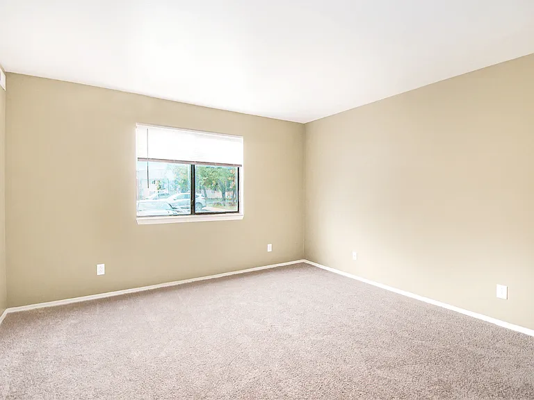 Westfield Club Apartments — Photo 19