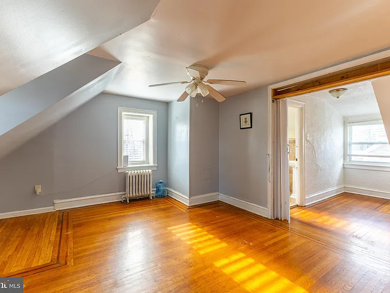 2216 Georges Ln — Photo 29