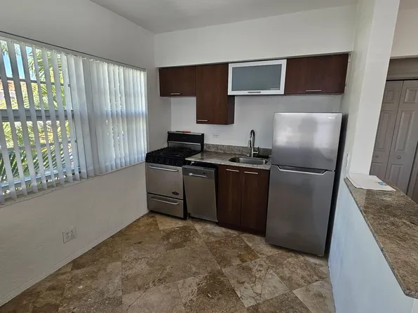 7950 Abbott Ave APT 13, Miami Beach, FL 33141