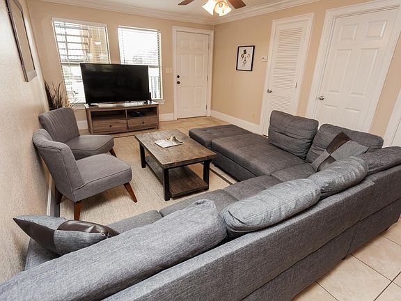 4th image of 374 Bluefish Dr