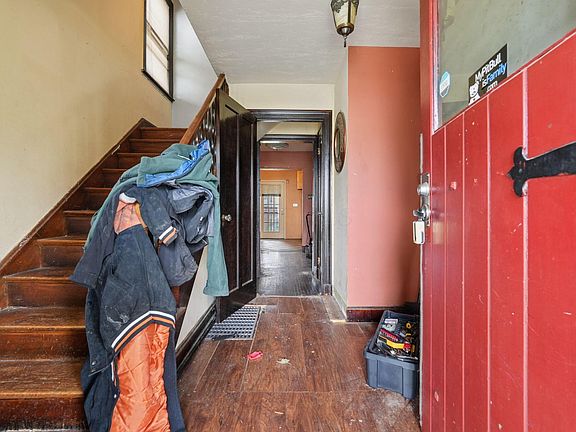 4th image of 1324 Fair Ave