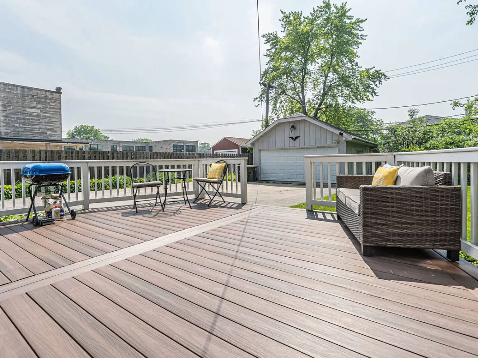 3 bed, 1450 sqft, $8,900 — Photo 4