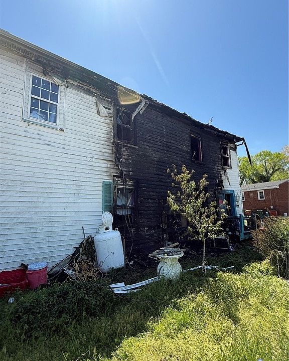 2nd image of 1028-1030 W Wythe St