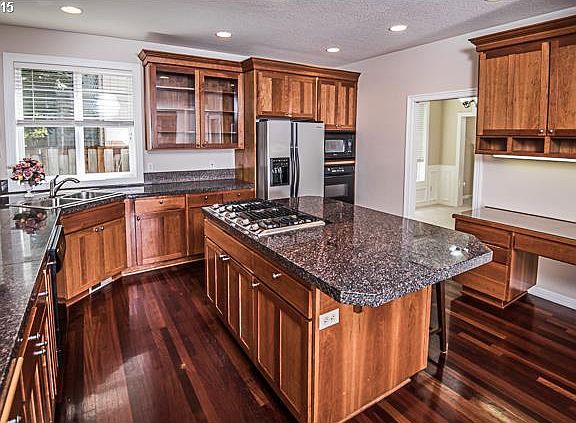4th image of 14271 NW Meadowridge Dr