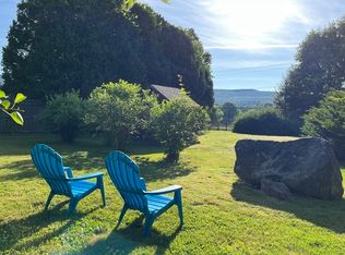 164 N East St, Amherst, MA 01002