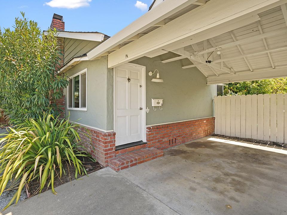 1st image of 145 Kittoe Dr Unit A
