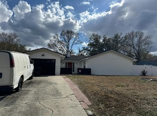 2318 Maple Hill Dr, Lakeland, FL 33811