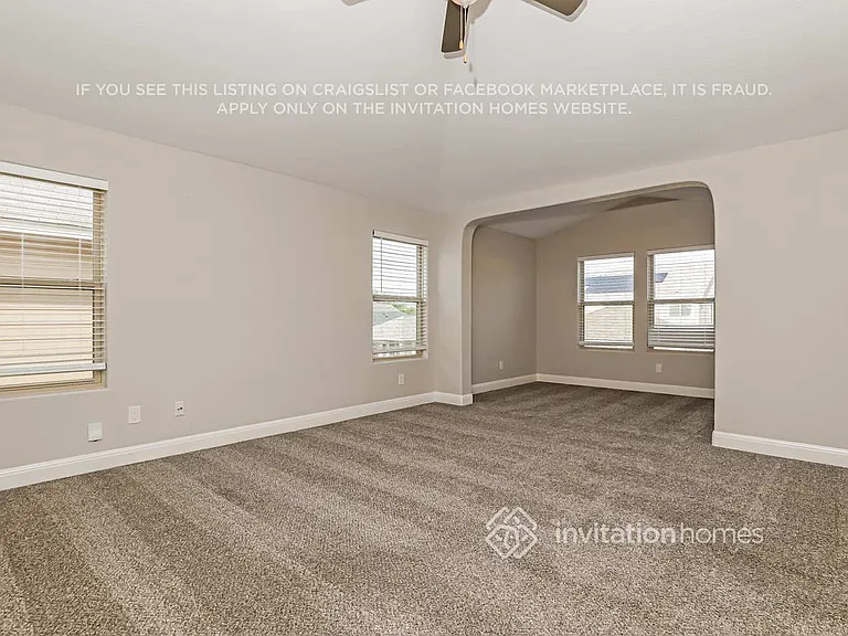 2527 Middleground — Photo 11
