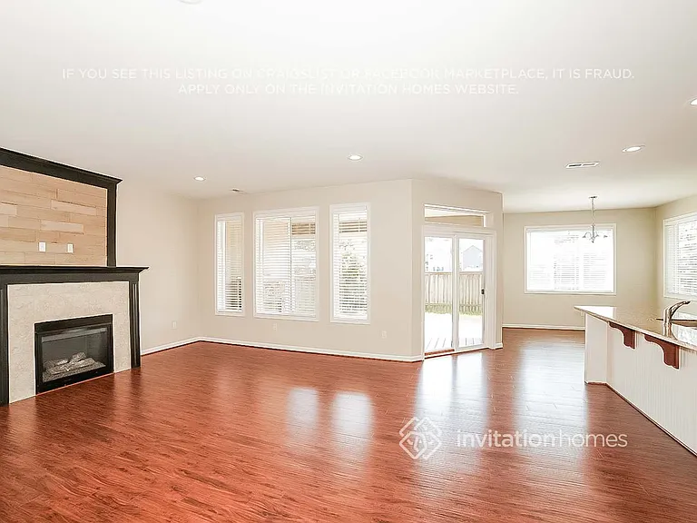 8114 164th St E — Photo 4