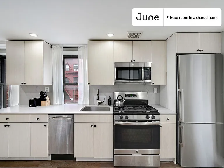 113 1st Ave #B — Photo 7