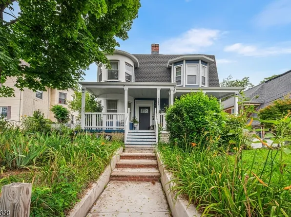 328 Springdale Ave, East Orange City, NJ 07017