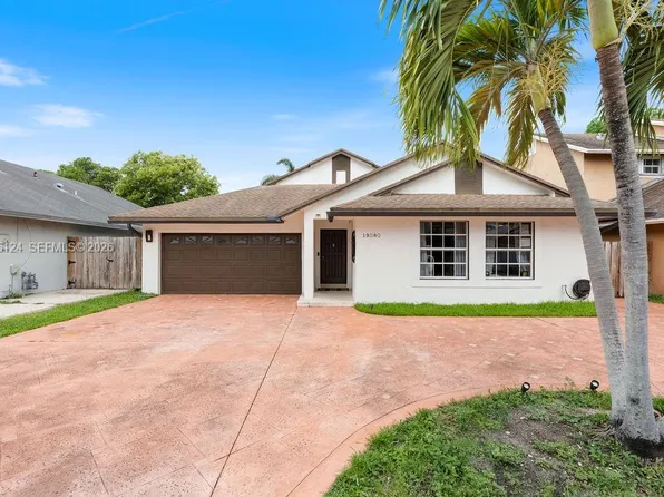 19080 NW 77th Ct, Hialeah, FL 33015