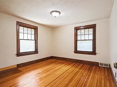 525 Oakland Ave — Photo 6