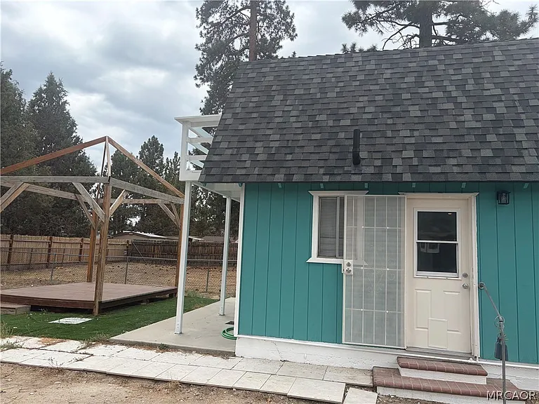 328 E Tiger Lily Dr — Photo 3