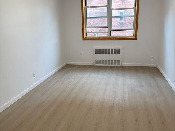 5th image of 2941 Avenue V Floor 1