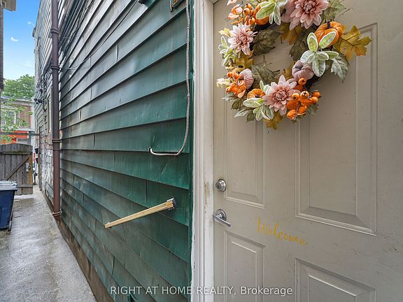 3rd image of 2207 Queen St E #2