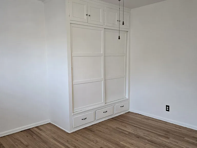 3552 Locke Ave — Photo 17