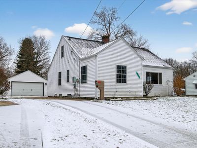 818 Parchmount Ave, Parchment, MI, 49004