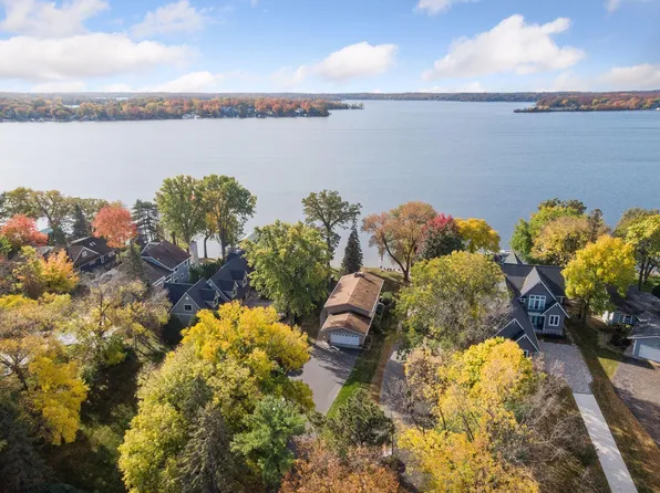 5275 Bartlett Blvd, Mound, MN 55364