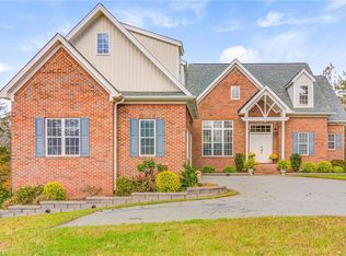 5002 Tamarack Dr, Greensboro, NC 27407