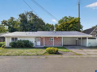 440 Mayer Dr, Lebanon, OR 97355