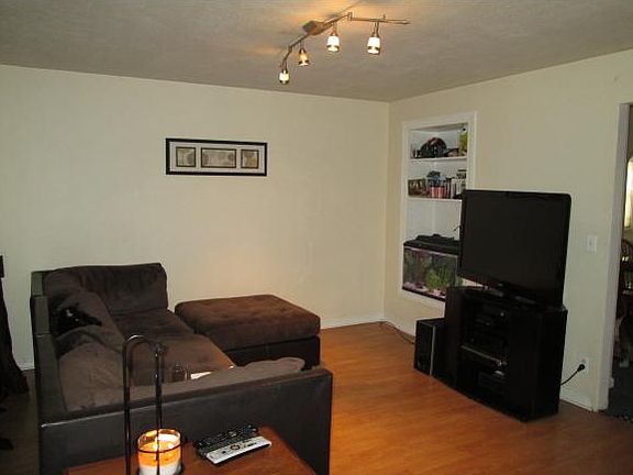 3rd image of 37 McKean St