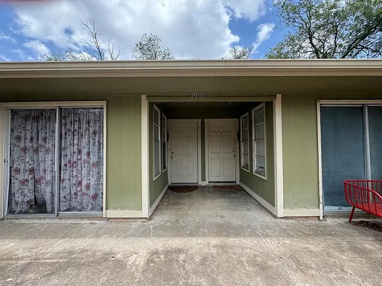 2900 Lovell Dr #B — Photo 11