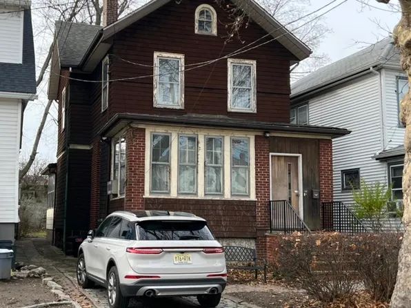 545 78th St, North Bergen, NJ 07047