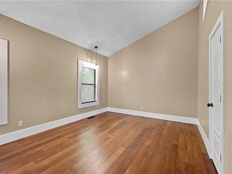 3467 Shawnee Trl SE — Photo 14