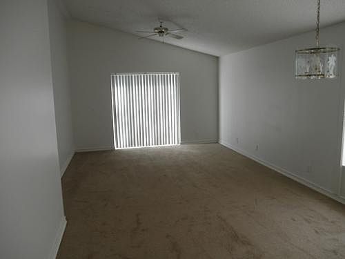 4th image of 1380 Climbing Rose Ln