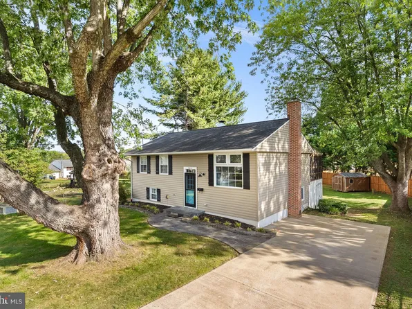 304 Lafayette Pl SW, Leesburg, VA 20175