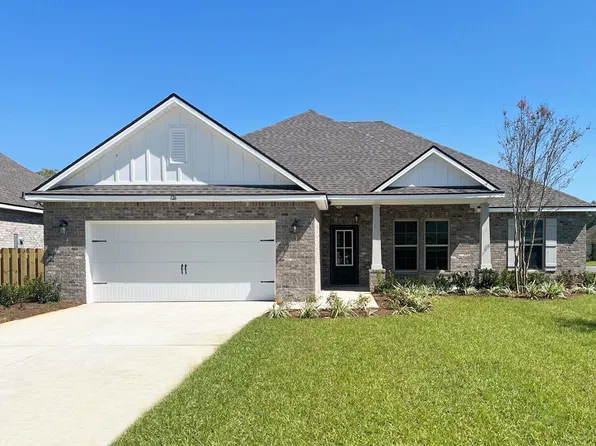 126 Flora Ln, Freeport, FL 32439
