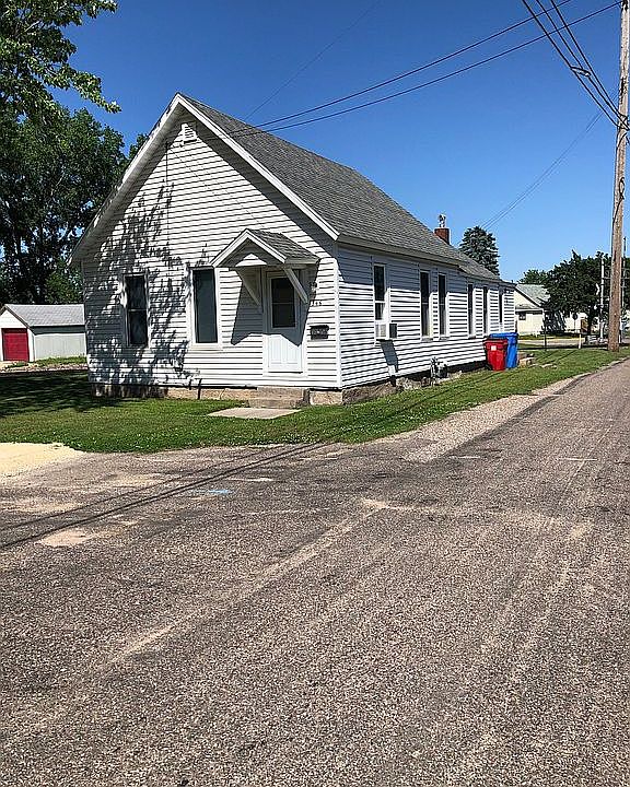 1st image of 546 Lincoln St
