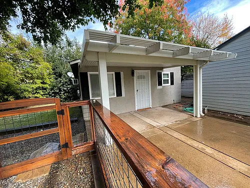 2647 Pope Ave Photo 1