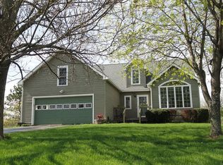 333 Southfield Dr, Williston, VT 05495