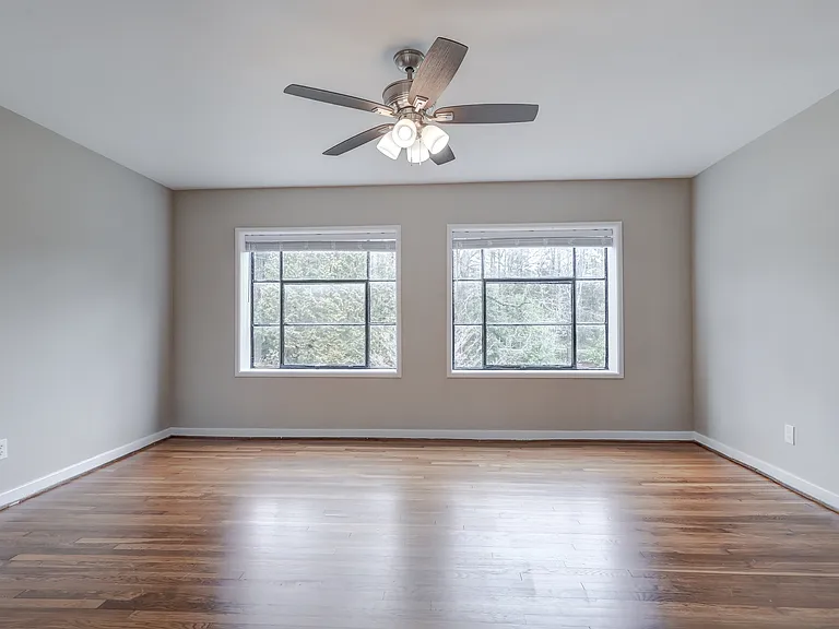 101 Tempsford Ln #H — Photo 8