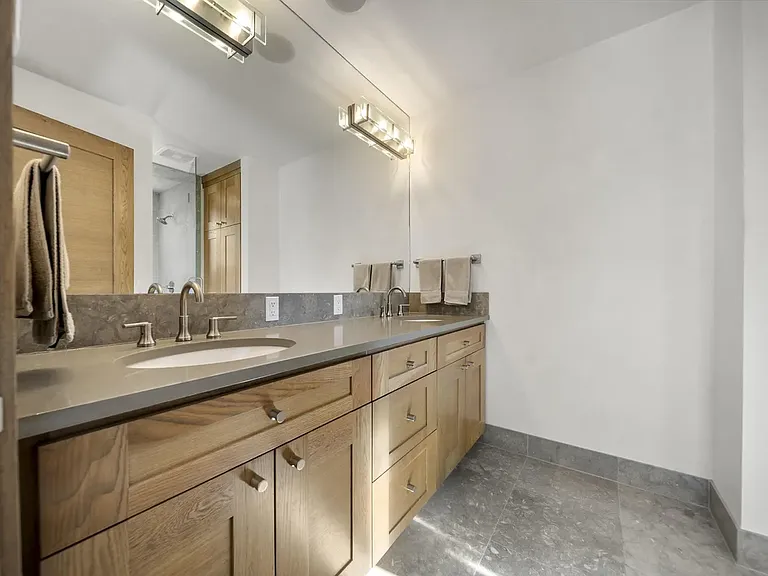 245 S Sunset Ridge Dr — Photo 13