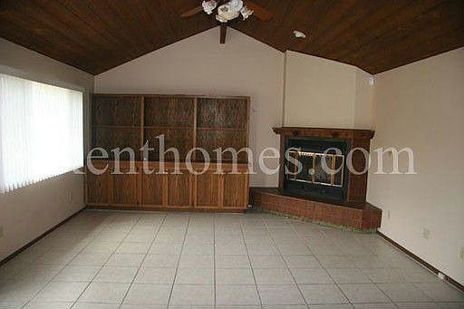 3rd image of 4154 Cole Way