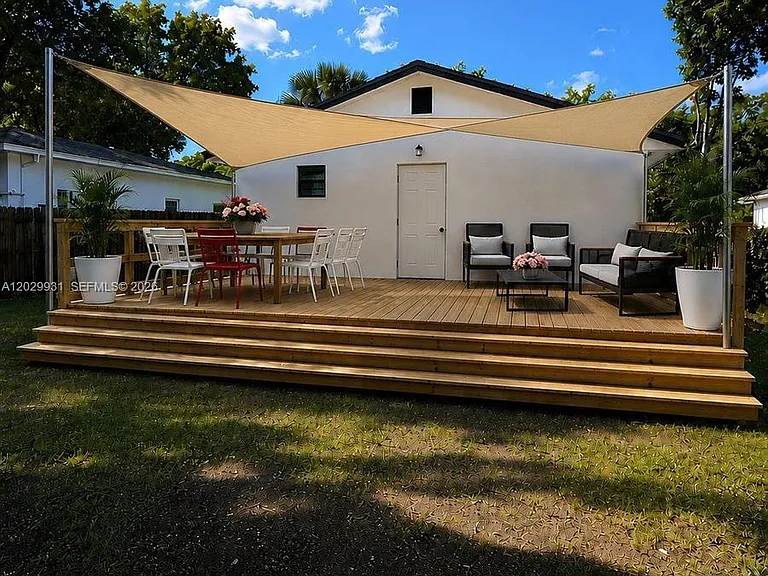 5519 NW 4th Ave — Photo 12