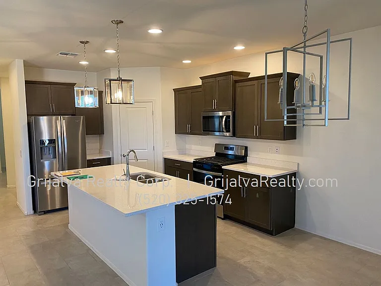 10677 W Harrigan Dr — Photo 4