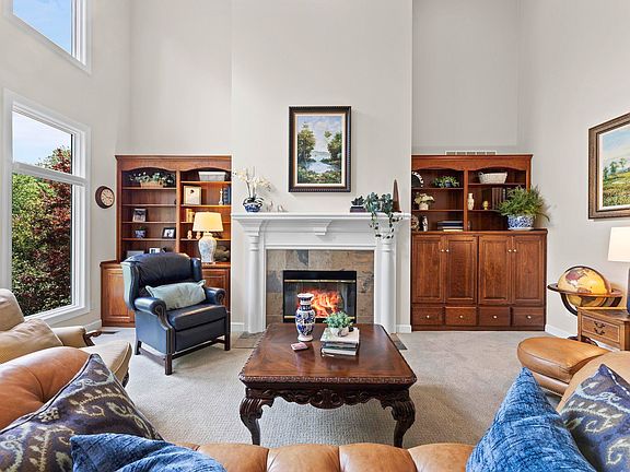 4th image of 3916 SW Clarion Pl