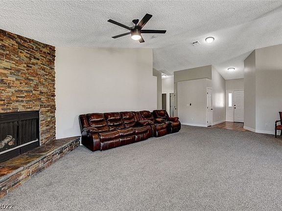 4th image of 1108 Mineral Springs Ct