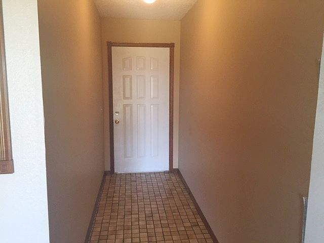 1st image of 1740 E Mohr Ln